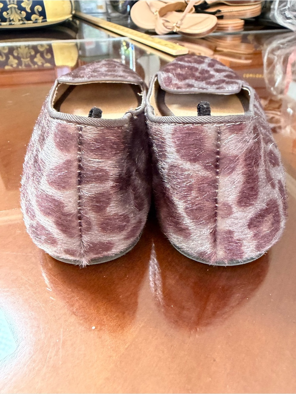 Old Navy Leopard-Print Faux Fur Slip-On Flats in Brown and Tan - Picture 3 of 4
